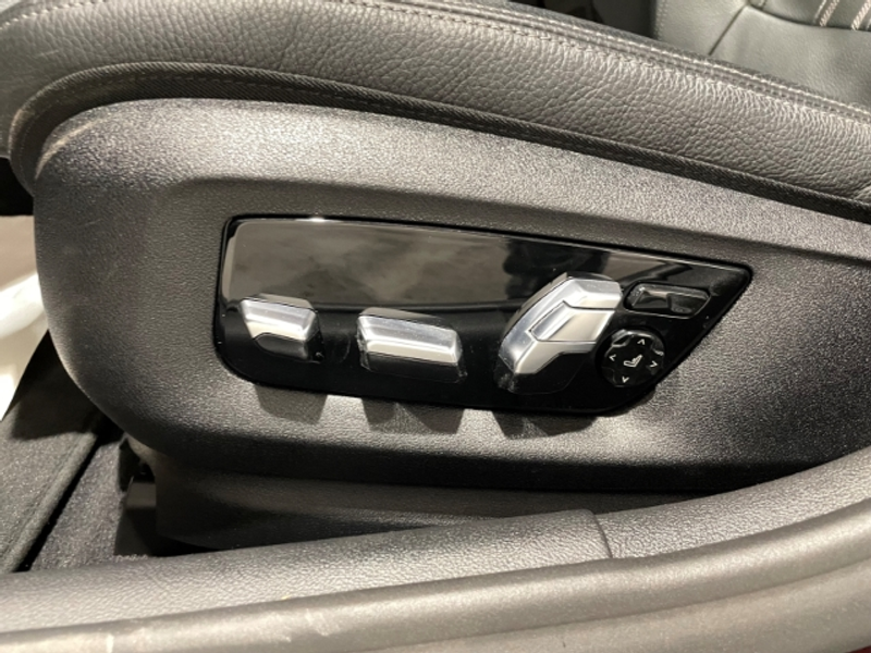 BMW 540 D Touring xDrive M Sport Leder LED StandHZ — photo 7