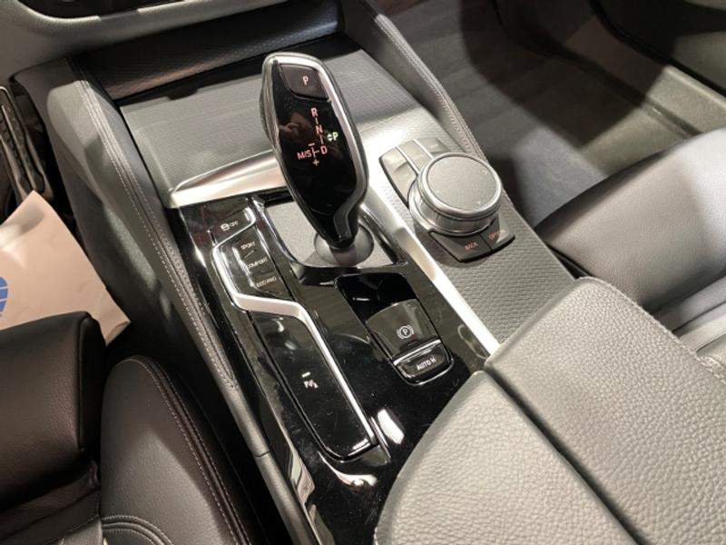 BMW 540 D Touring xDrive M Sport Leder LED StandHZ — photo 13