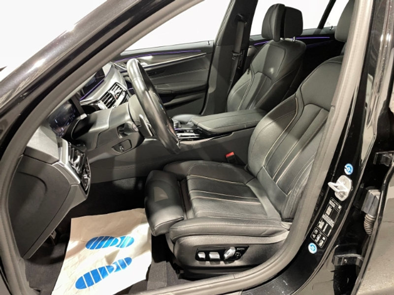 BMW 540 D Touring xDrive M Sport Leder LED StandHZ — photo 6