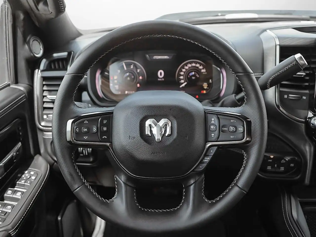 RAM 2500 снимка RAM 2500