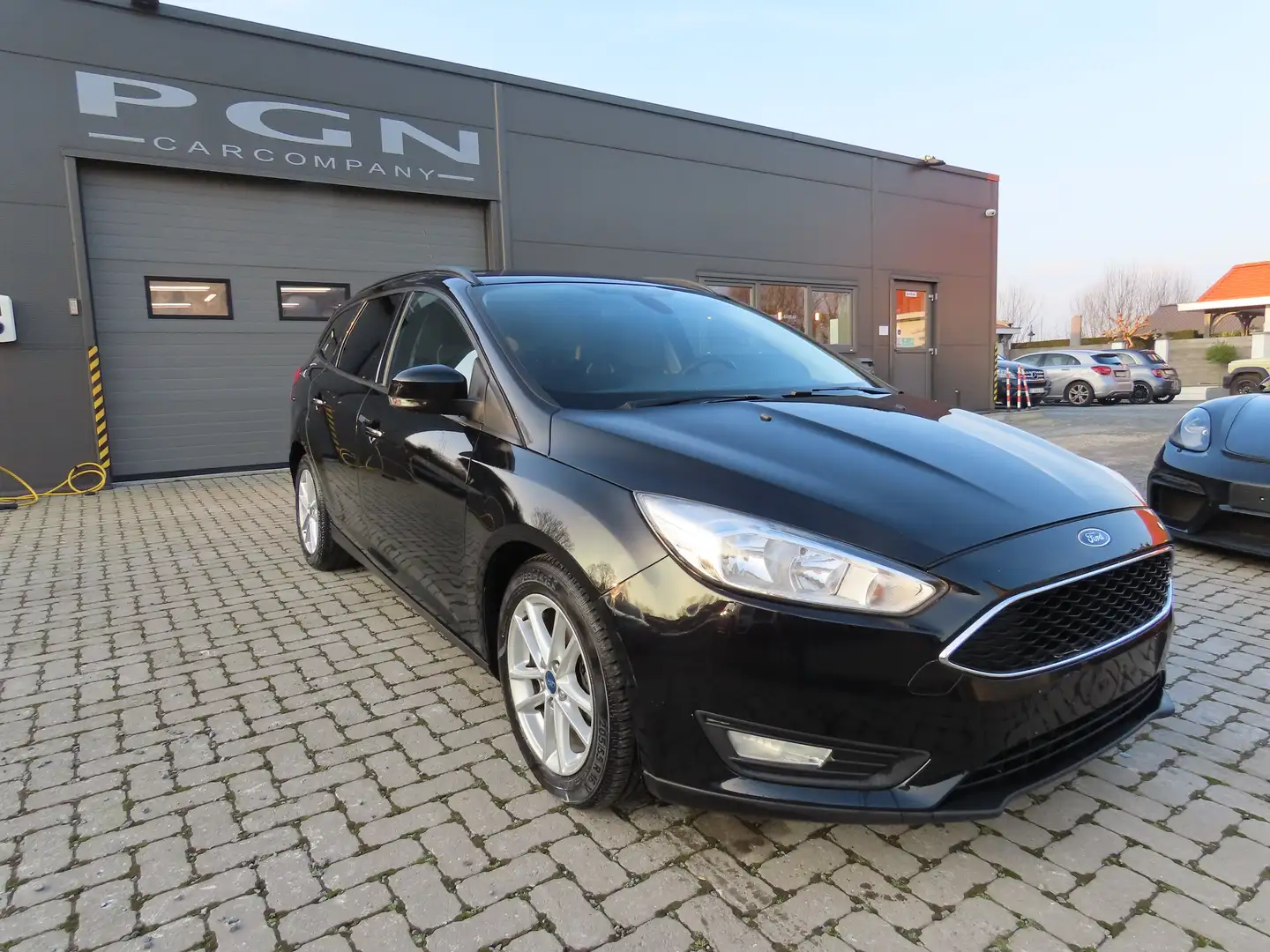 Ford Focus 1.6 TDCi ECOnetic Tech. Trend Fekete - 1