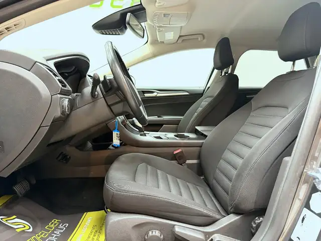 Ford Mondeo view 11