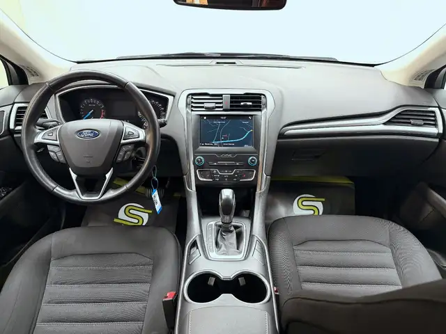 Ford Mondeo view 15