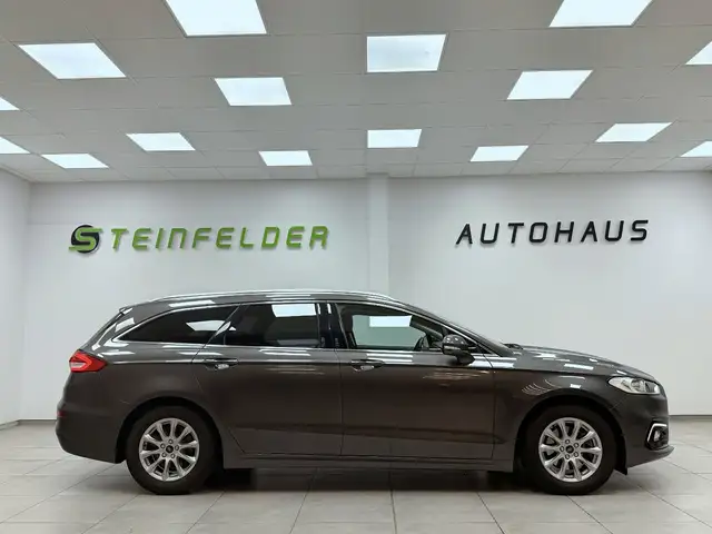 Ford Mondeo view 8