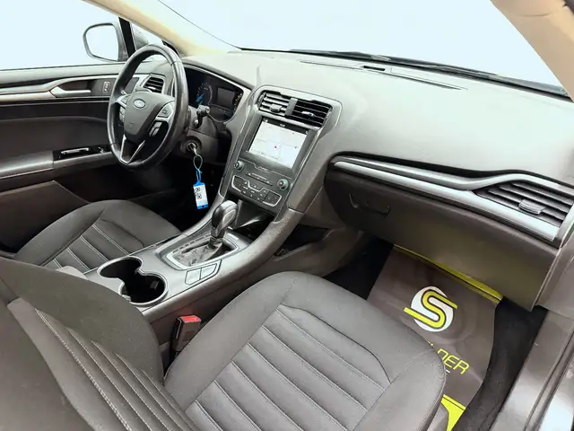 Ford Mondeo view 10