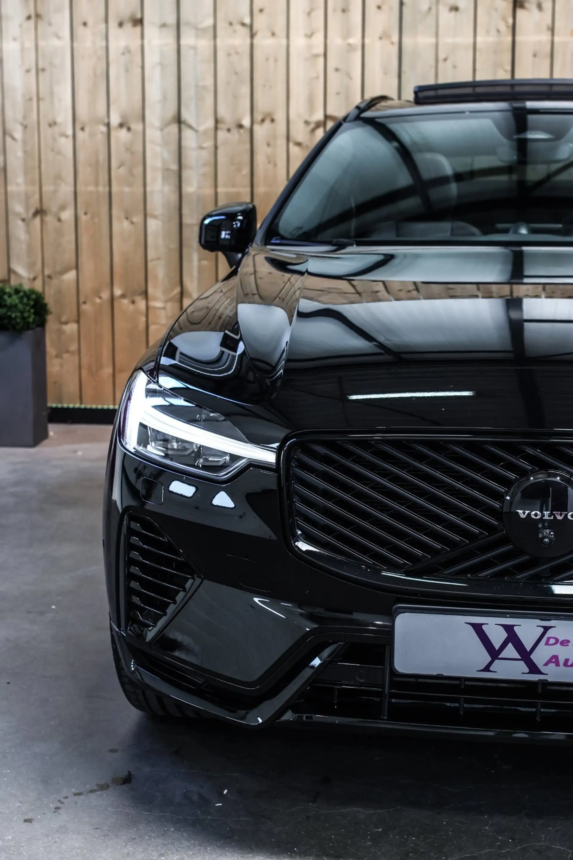 Volvo XC60 2.0 T8 Plug-in hybrid AWD Ultra Black Edition *B&W — photo 10