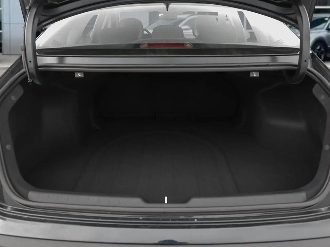 Kia K4 photo Kia K4