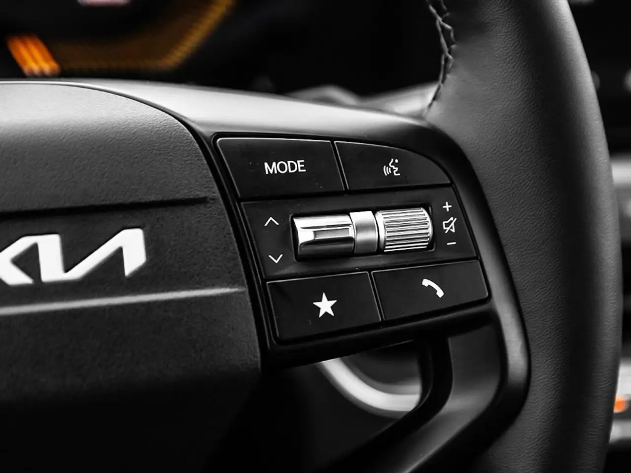 Kia K4 photo Kia K4