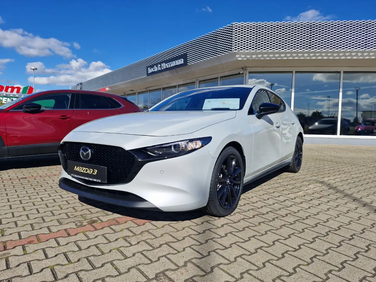 Mazda 3 2.5L e-SKYACTIV G 140ps HOMURA Weiß - 1