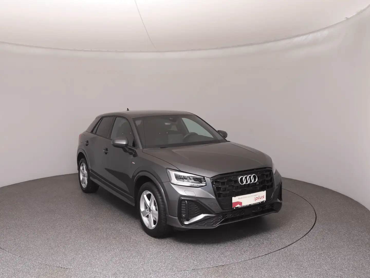 Audi Q2 35 TFSI S line Gris - 2