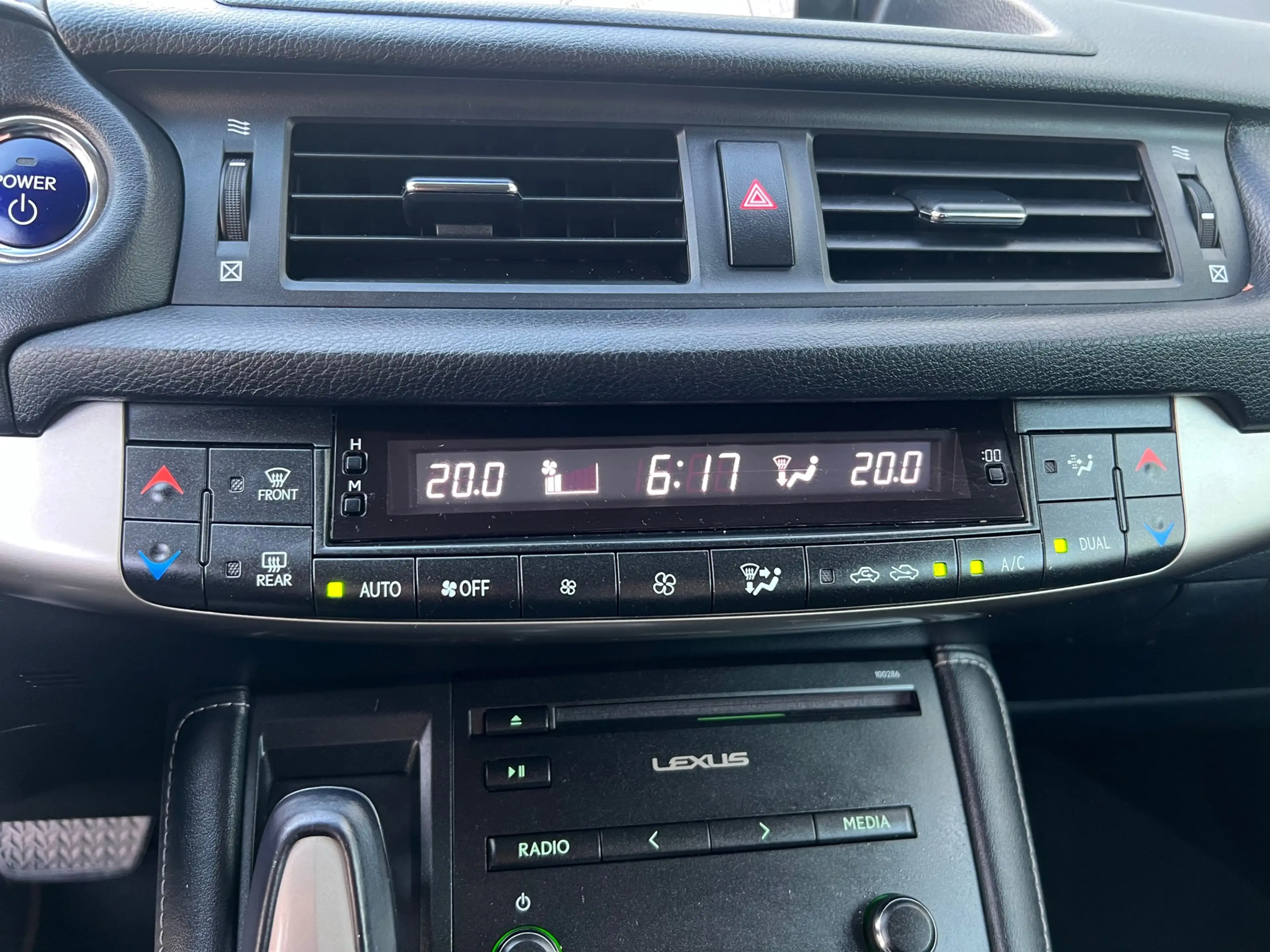 Lexus CT 200h Sport Edition NAVI | HALFLEEF | CLIMA | CRUISE | V — photo 11