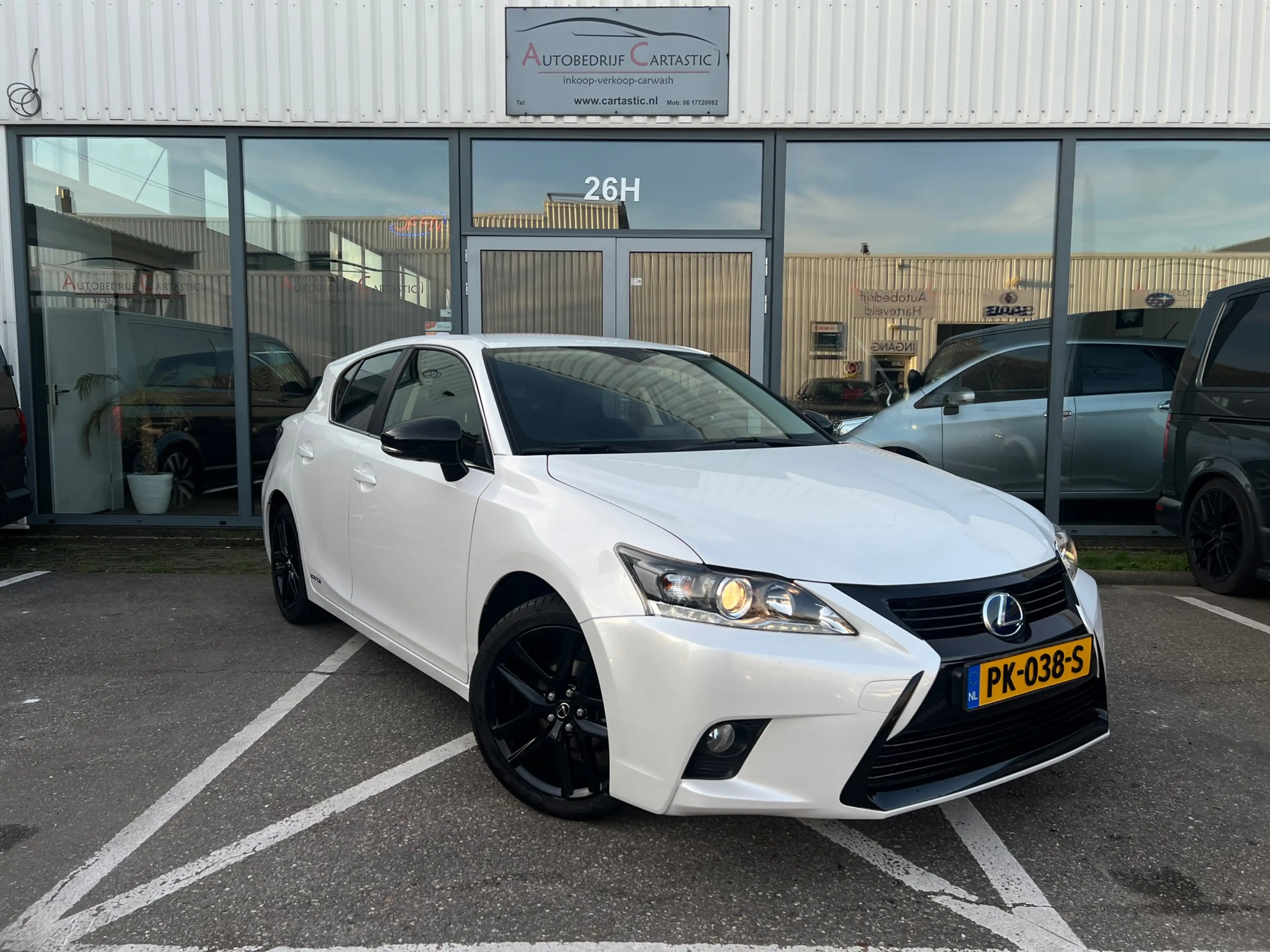 Lexus CT 200h Sport Edition NAVI | HALFLEEF | CLIMA | CRUISE | V — photo 3