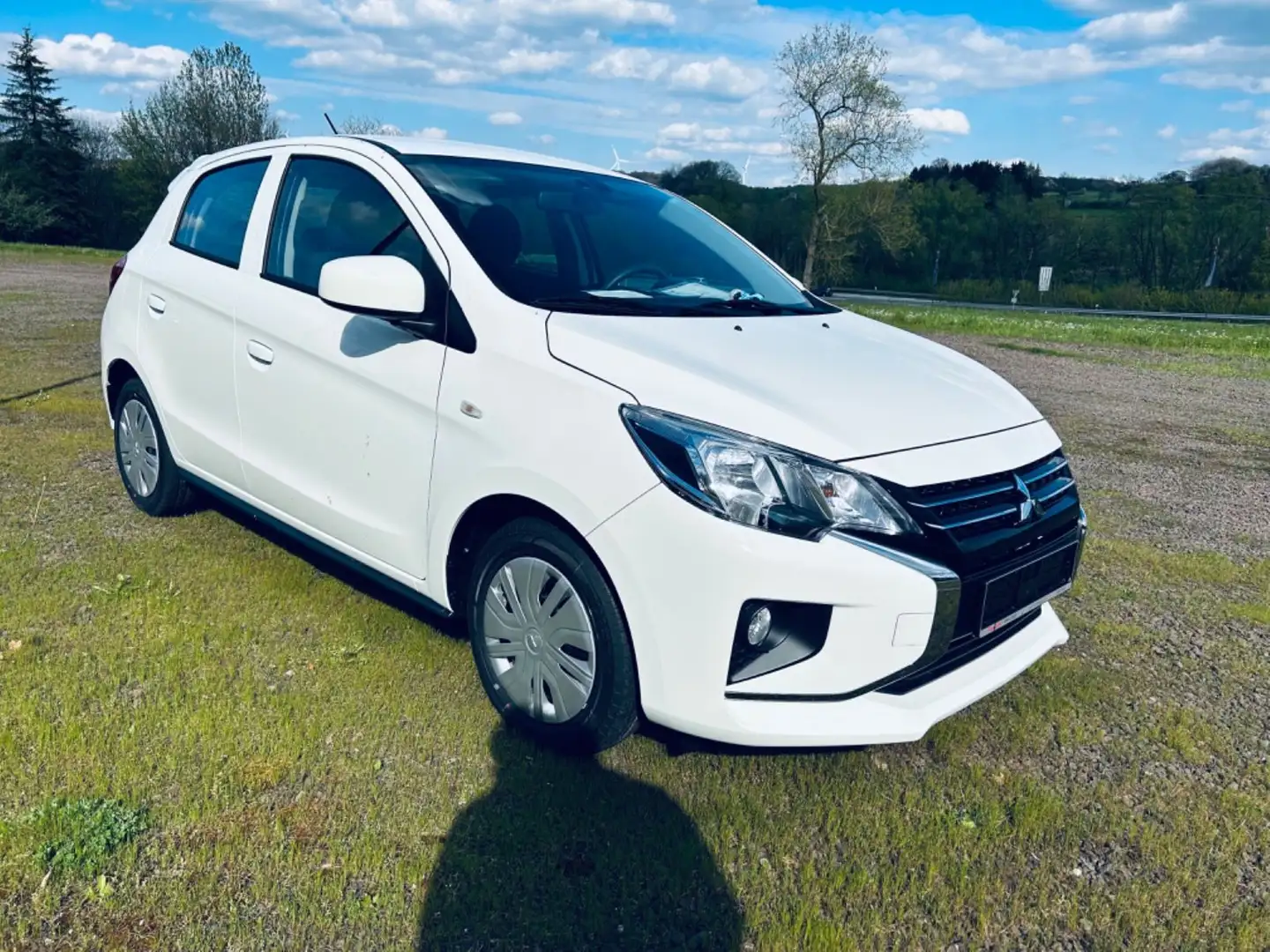 Mitsubishi Space Star 1.2 MIVEC Select/BLUETOOTH Weiß - 1