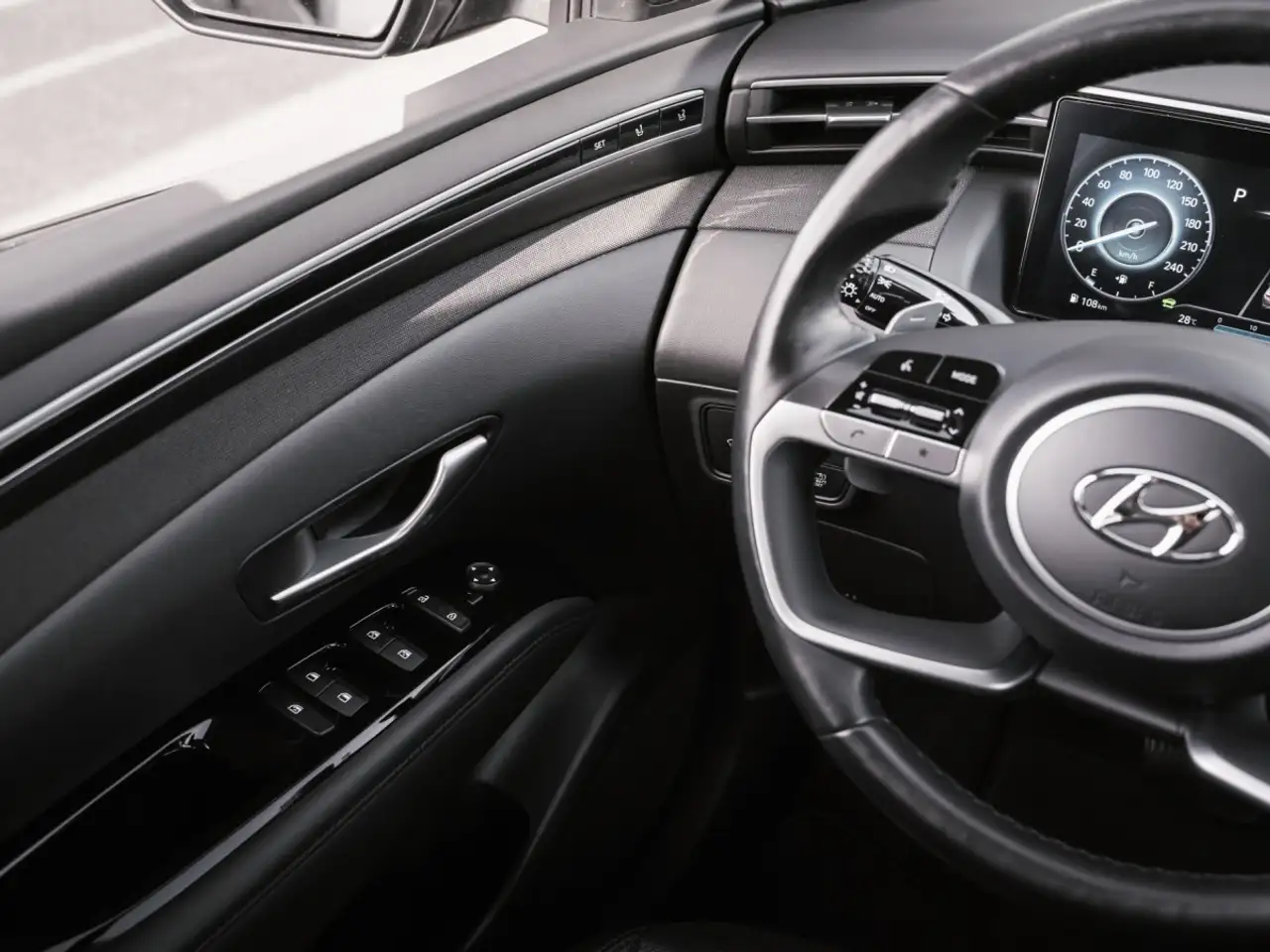 Hyundai TUCSON photo Hyundai TUCSON