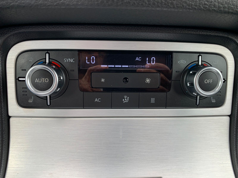 Volkswagen Touareg V6 TDI BMT*SiHz*360°Cam* — photo 39