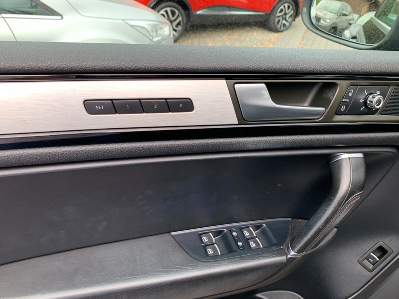 Volkswagen Touareg V6 TDI BMT*SiHz*360°Cam* — photo 19