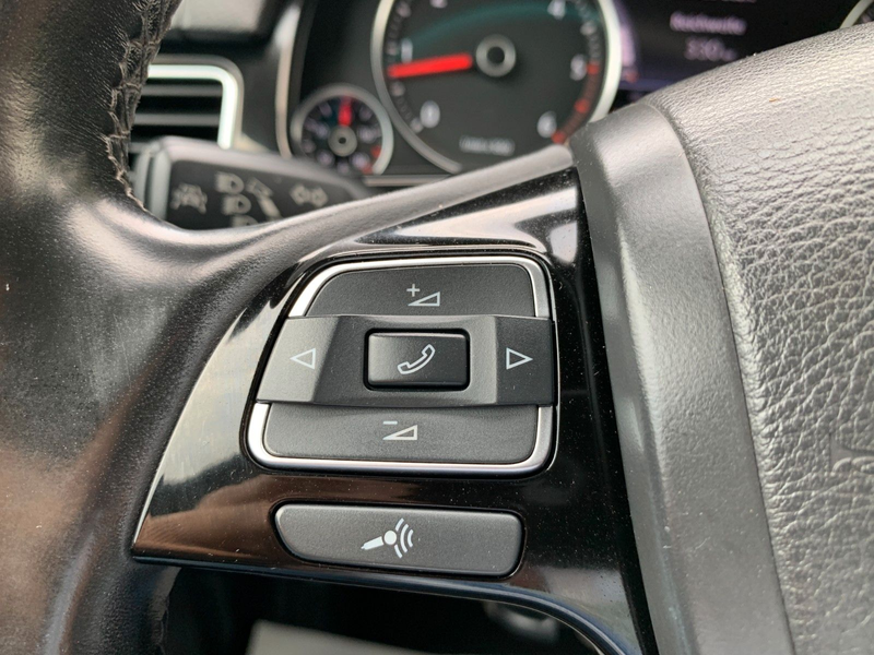 Volkswagen Touareg V6 TDI BMT*SiHz*360°Cam* — photo 27