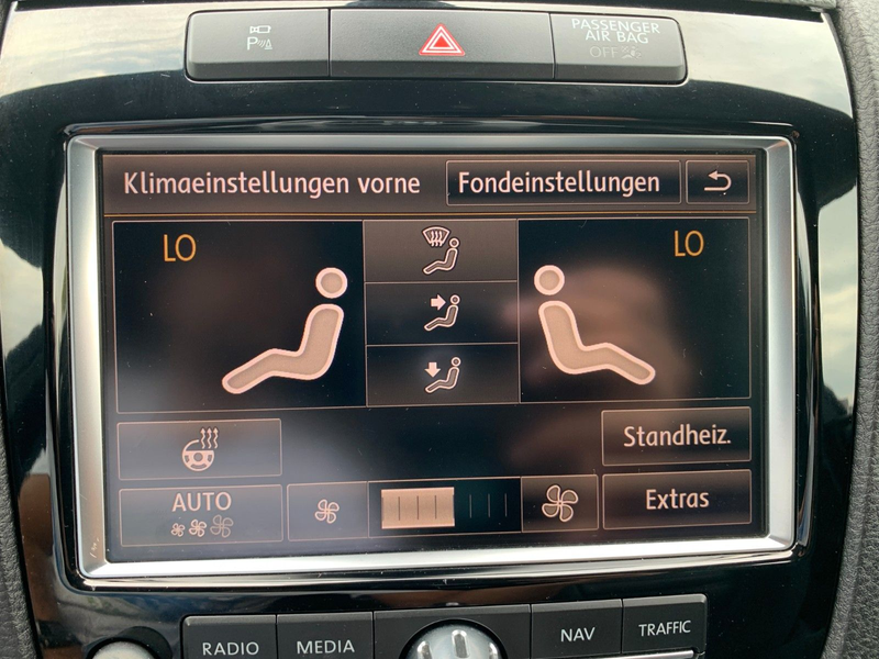 Volkswagen Touareg V6 TDI BMT*SiHz*360°Cam* — photo 37