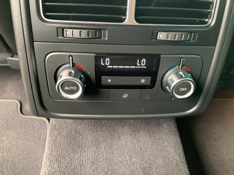 Volkswagen Touareg V6 TDI BMT*SiHz*360°Cam* — photo 16