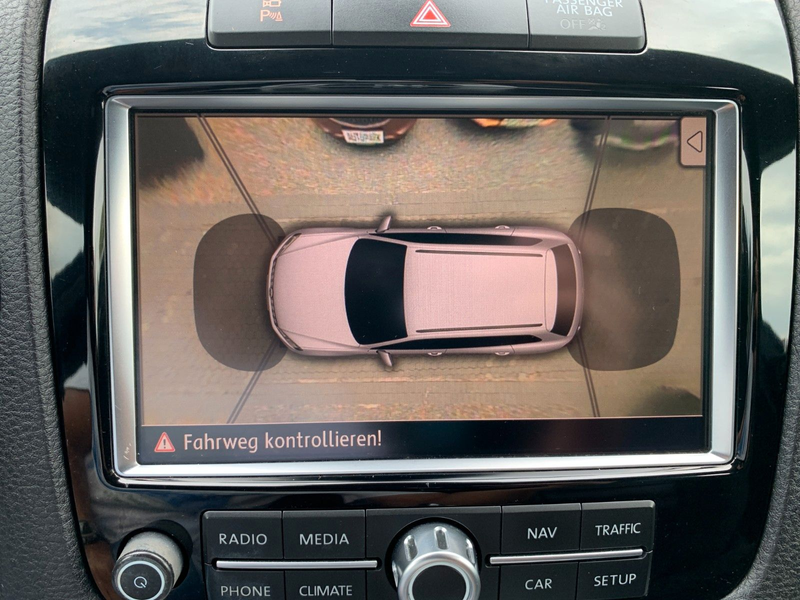 Volkswagen Touareg V6 TDI BMT*SiHz*360°Cam* — photo 31