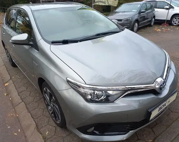 Toyota Auris Hybrid Design Edition 1,8i Aut.Klima Navi