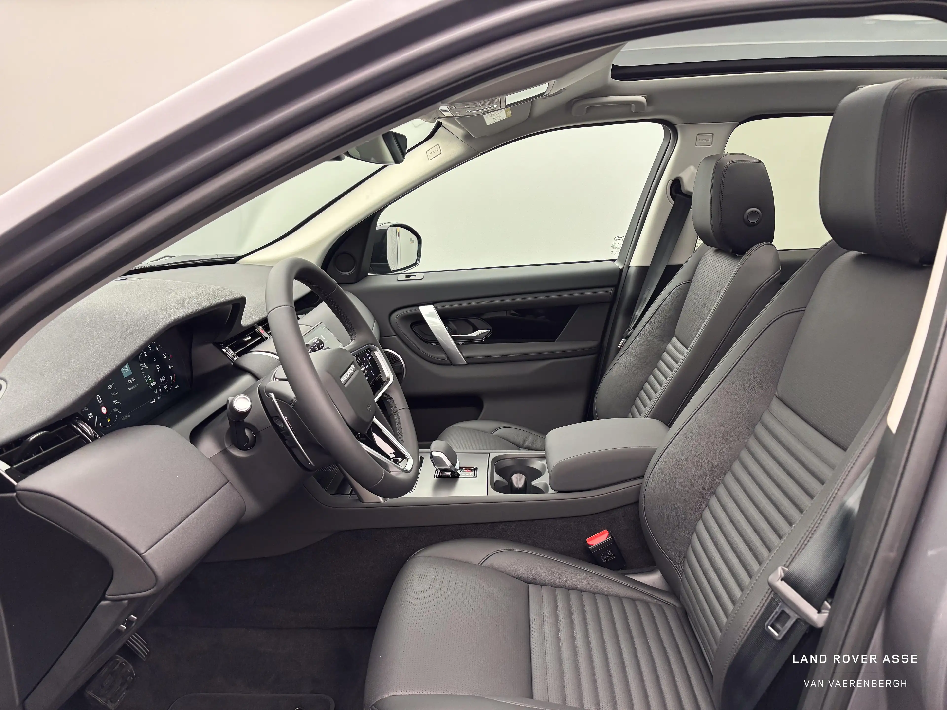 Land Rover Discovery Sport P270e S AWD Auto. 25.5MY — photo 10
