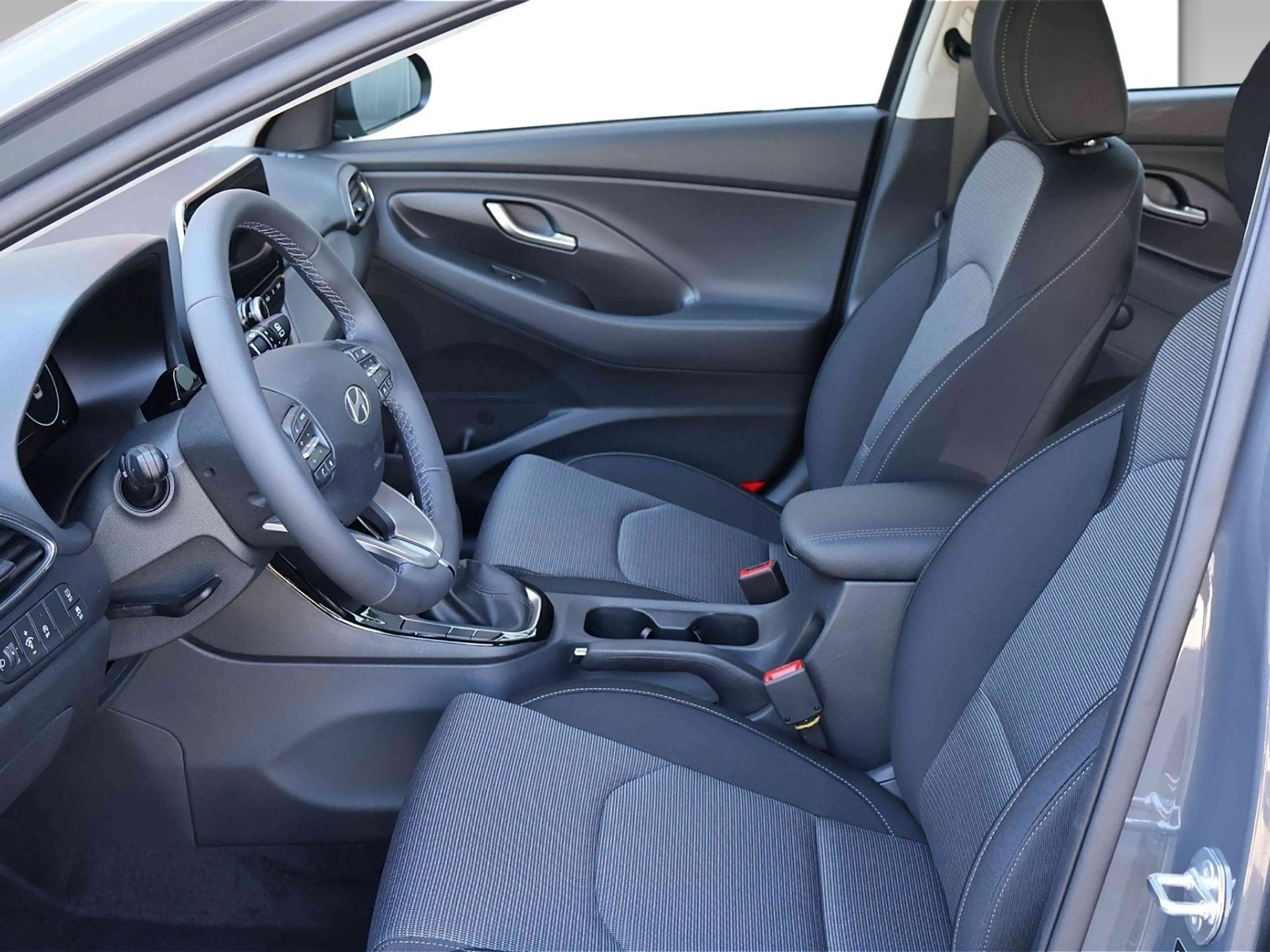 Hyundai i30 PD Smart Line 1.0 T-GDI c7bs1 — photo 15
