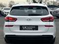 Hyundai i30 1.6 CRDi Premium* ACC*KAMERA*NAVI* CARPLAY*LED*LHZ Weiß - thumbnail 6