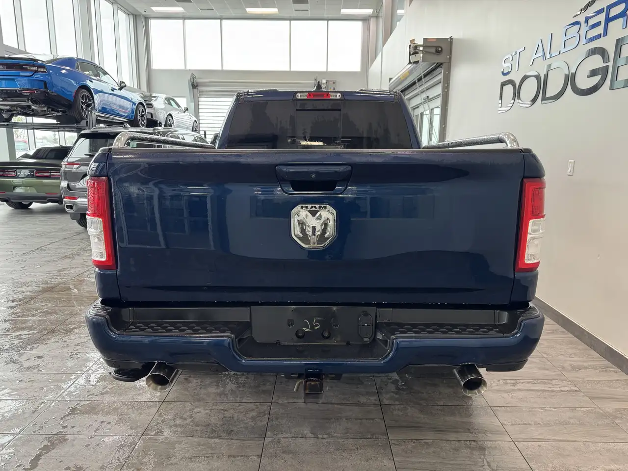 RAM 1500 снимка RAM 1500