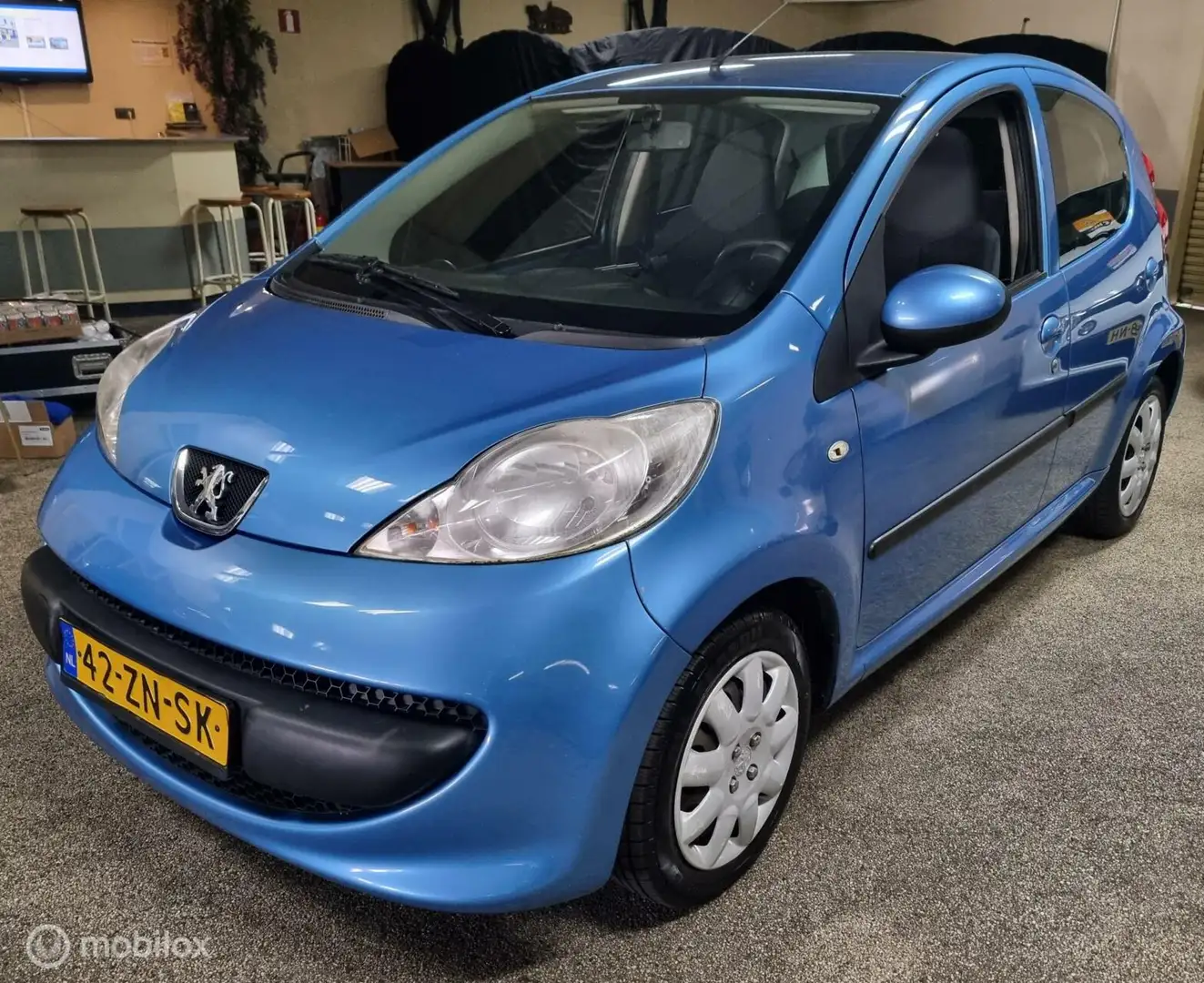 Peugeot 107 1.0-12V XS Urban Move 5 drs. elektrische pakket Kék - 1