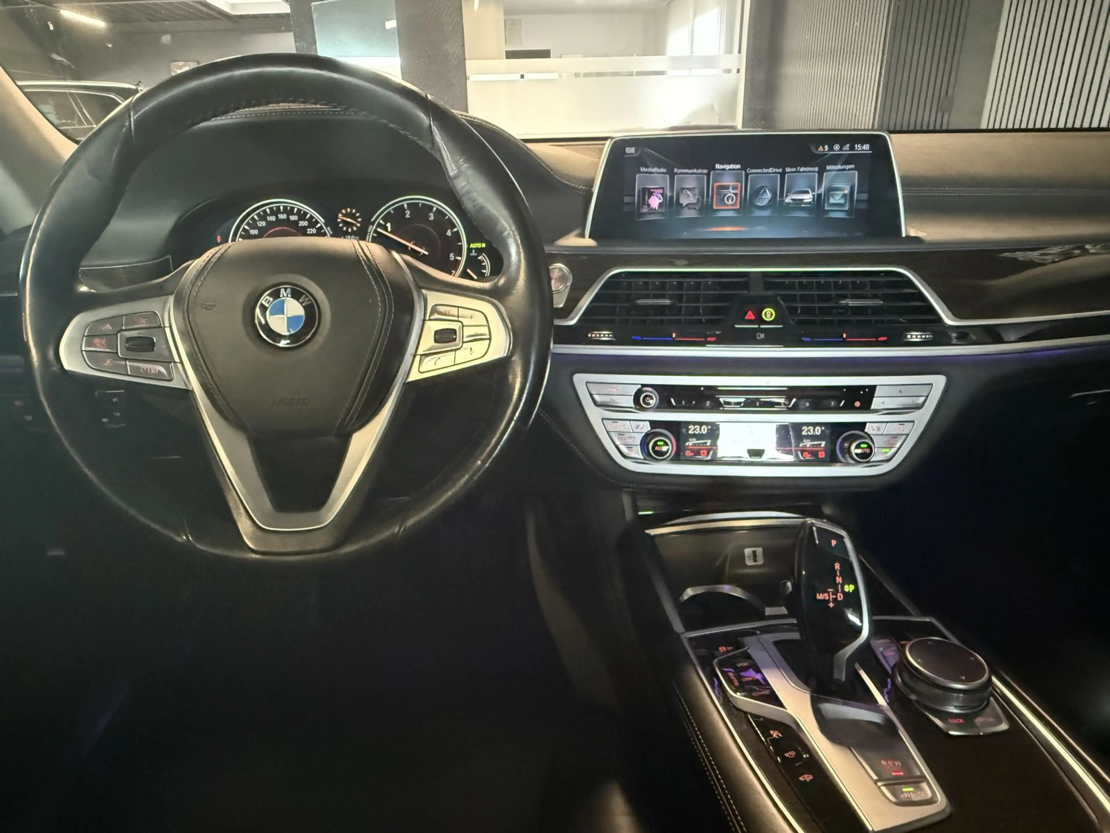 BMW 740 d xDrive Laser/360°/HUD/Massage/Navi/Memory — photo 13