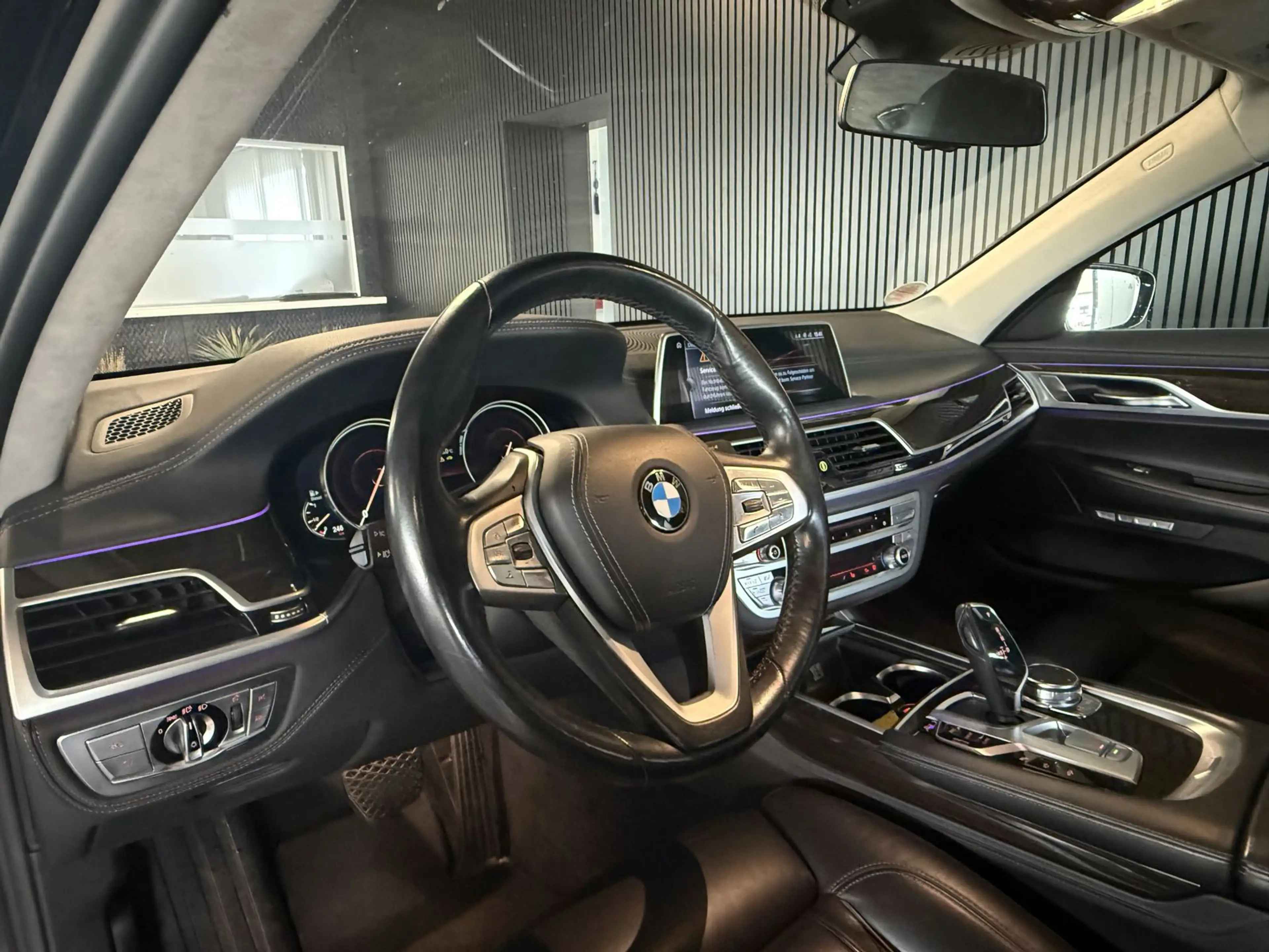 BMW 740 d xDrive Laser/360°/HUD/Massage/Navi/Memory — photo 8