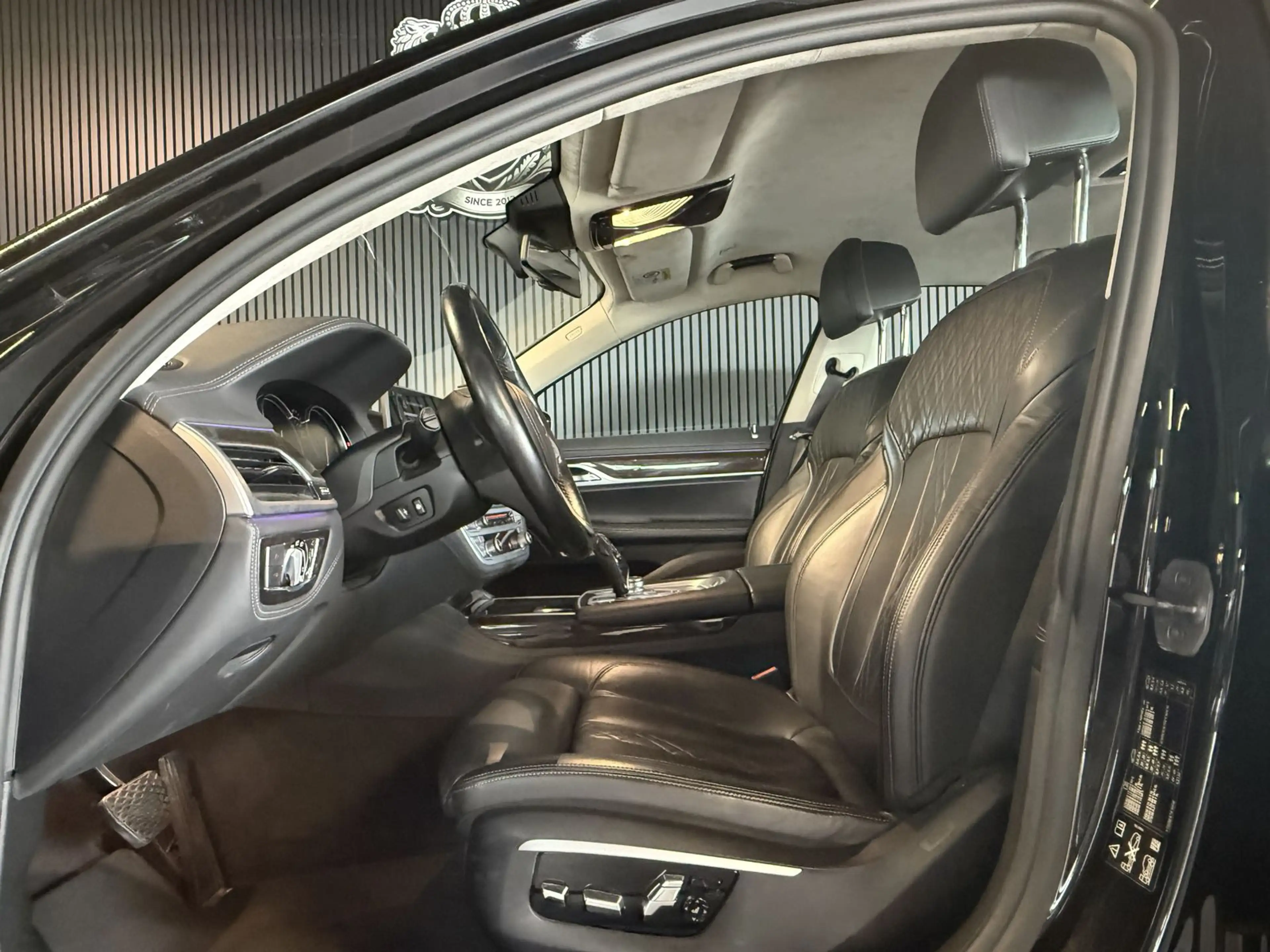 BMW 740 d xDrive Laser/360°/HUD/Massage/Navi/Memory — photo 9
