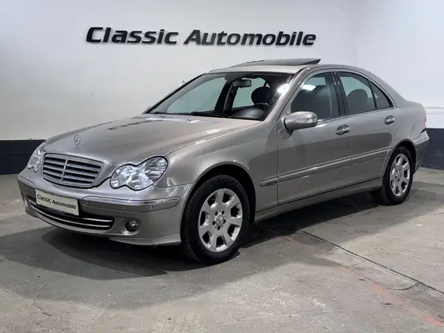 Mercedes-Benz C 230 Elegance *Automatik*Navi*AHK*PDC*