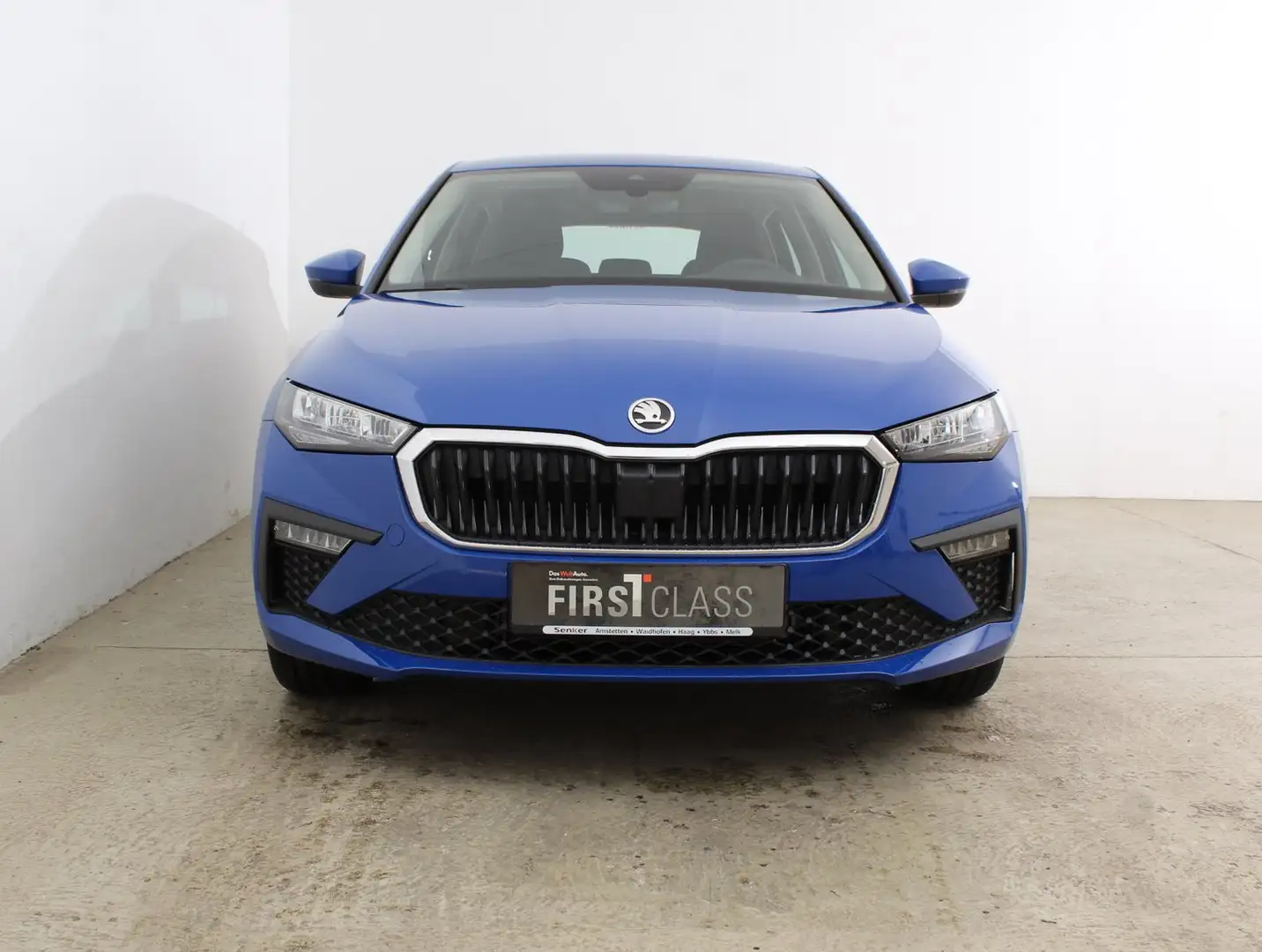 Skoda Scala Essence TSI Blau - 2