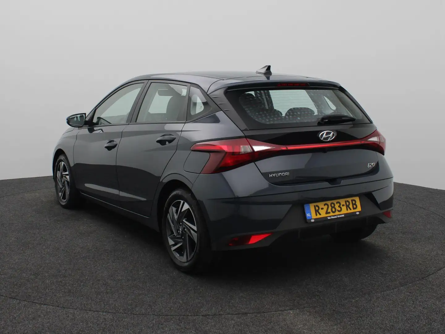 Hyundai i20 1.2 MPI Comfort | Airco | Cruise Control | Apple C Grijs - 2