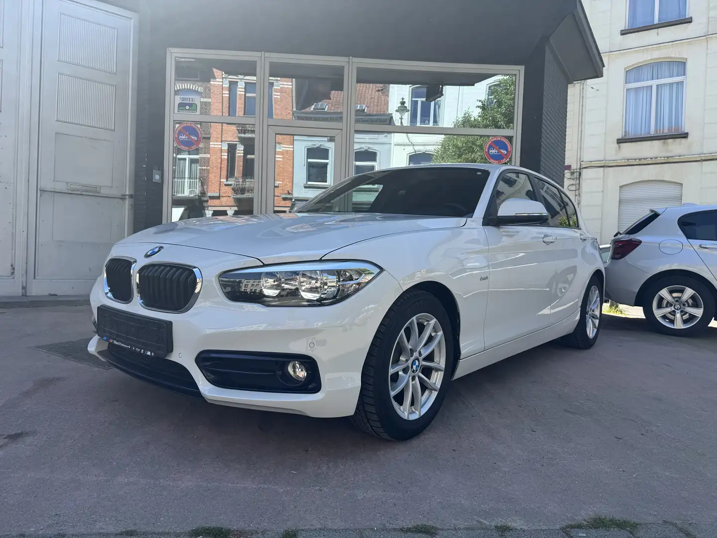 BMW 118 Garantie - SportLine -54.990km- Hifi Sound -EURO 6 Blanc - 2