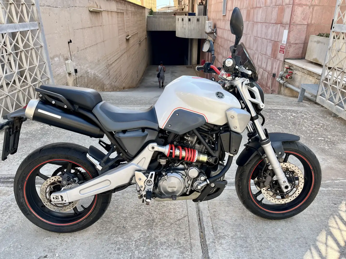 Yamaha MT-03 - 2