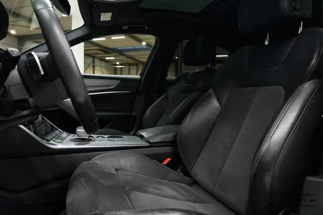 Audi A6 view 11