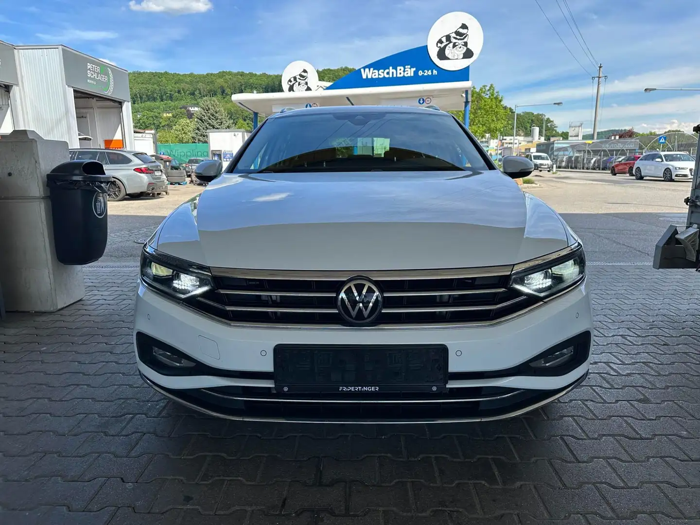 Volkswagen Passat Variant Elegance 2,0 SCR TDI DSG Matrix-ACC Weiß - 2