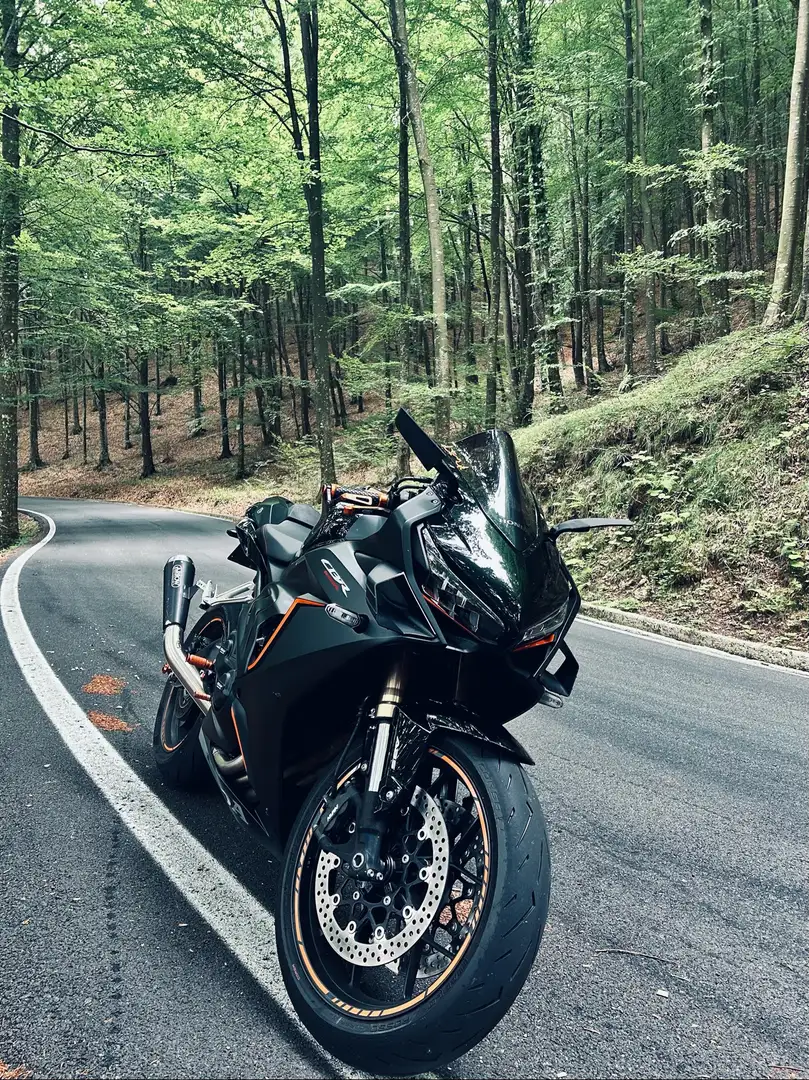 Honda CBR 650 R - 1