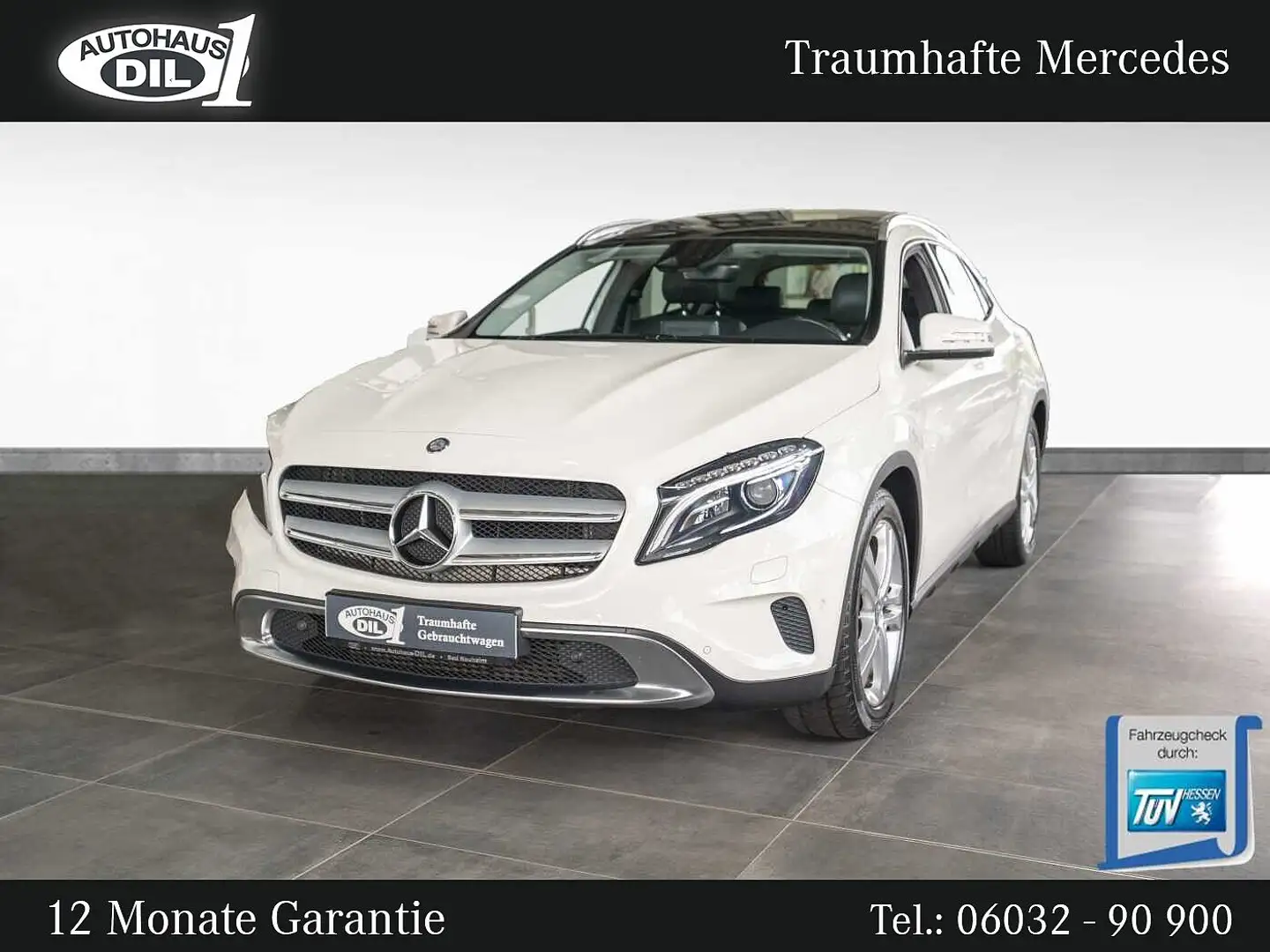 Mercedes-Benz GLA 220 d 4Matic 7G-DCT *PANO*LEDER* Blanc - 1