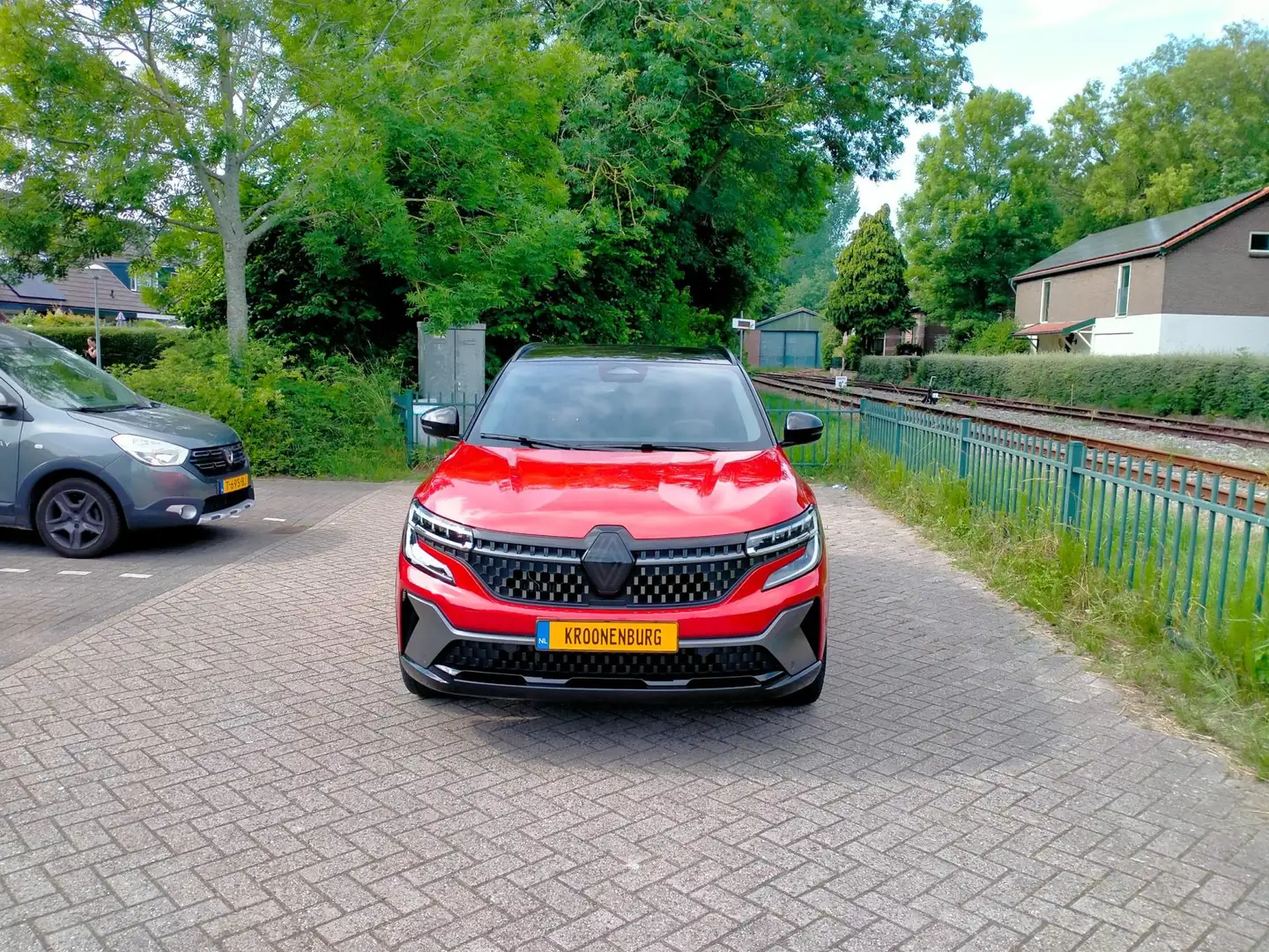 Renault Austral 1.3 mild hybrid automaat 160 X-tronic techno espri Rosso - 2