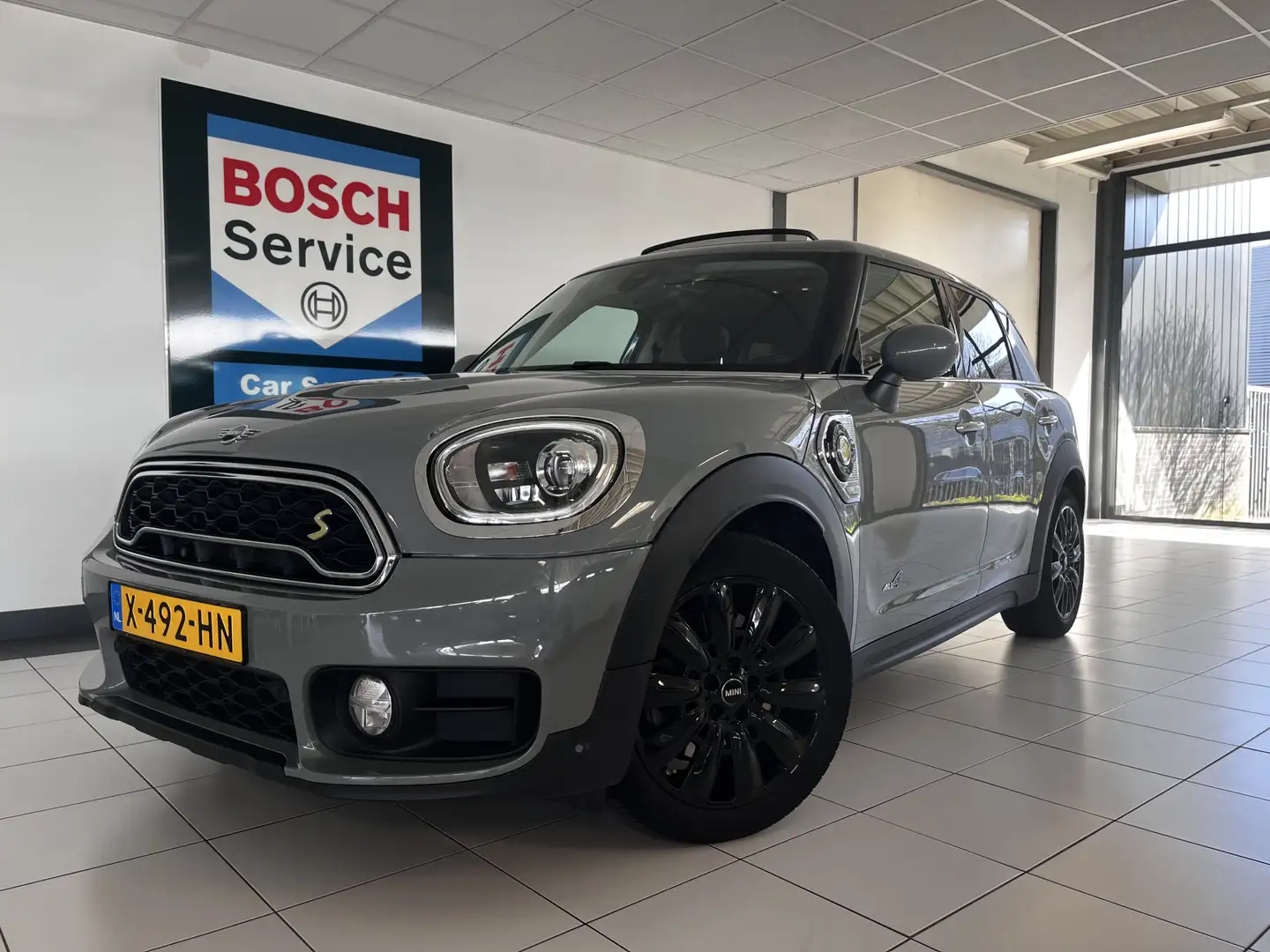 MINI Cooper SE Countryman Mini 1.5 ALL4 Chili Panorma dak, Hybride Gris - 1