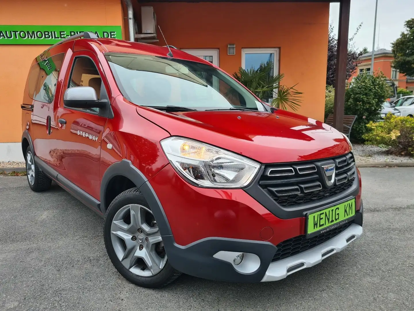 Dacia Dokker Stepway Plus 1.3TCe 130 JUNG+WENIG KM! Rouge - 1