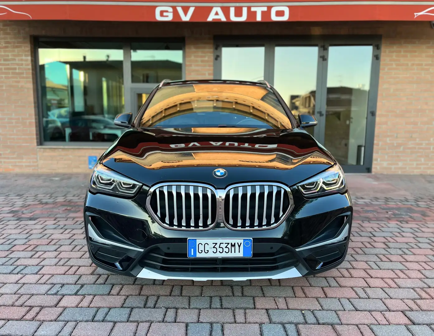 BMW X1 X1 F48 2021 xdrive18d xLine Plus auto Negro - 2