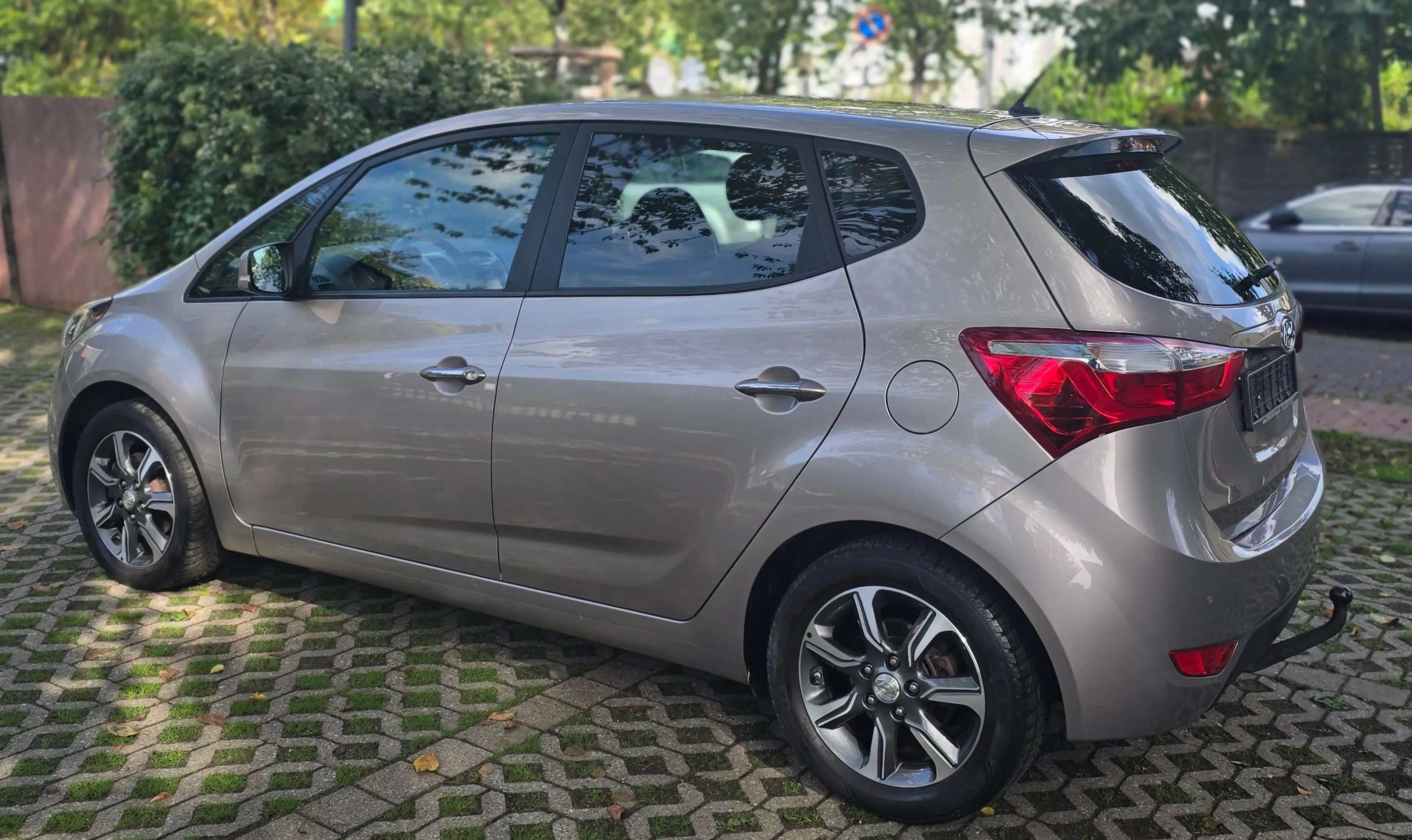 Hyundai iX20 ix20 1.6 Automatik Style,Erste Hand. — photo 6