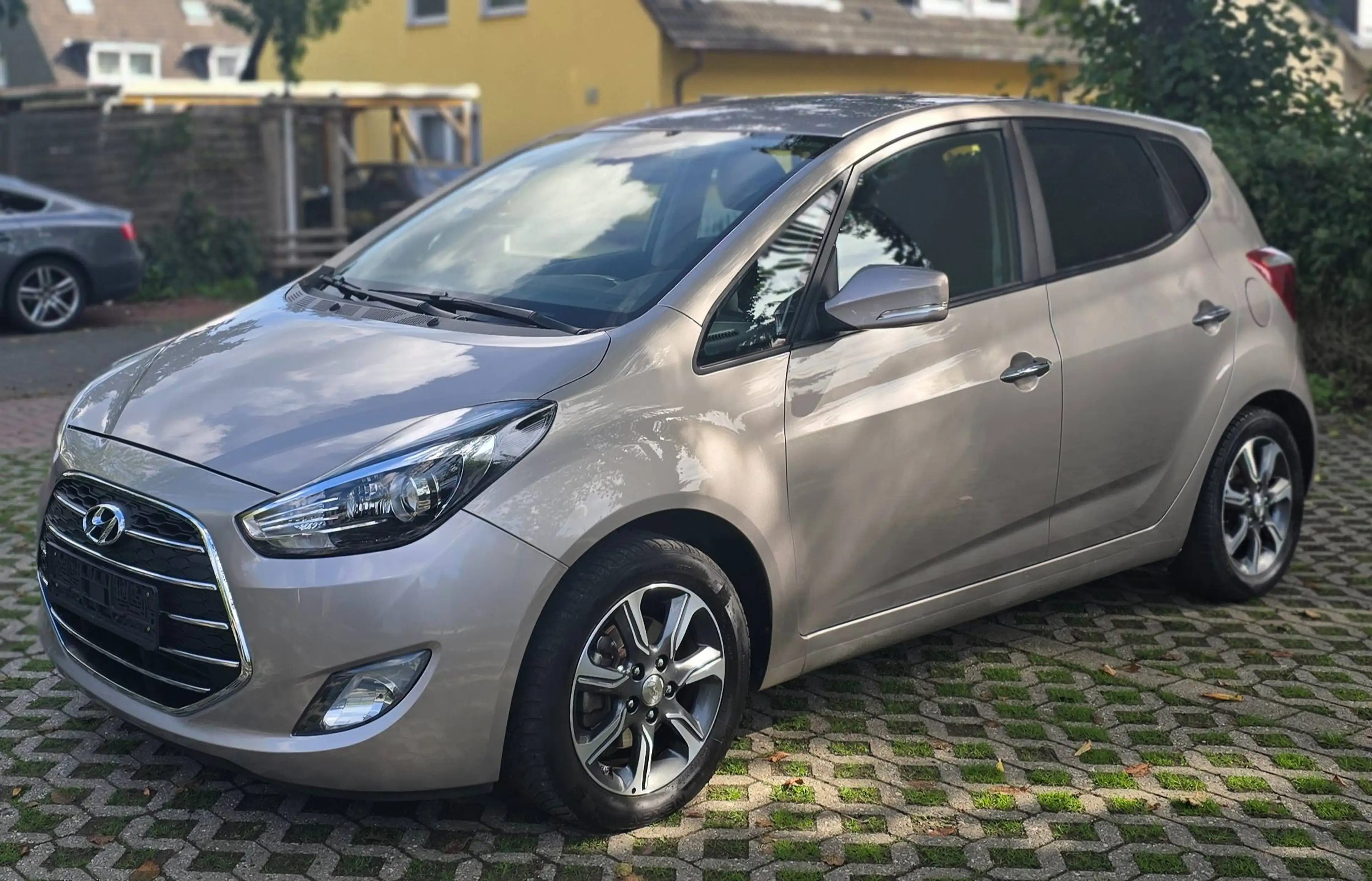 Hyundai iX20 ix20 1.6 Automatik Style,Erste Hand. — photo 12