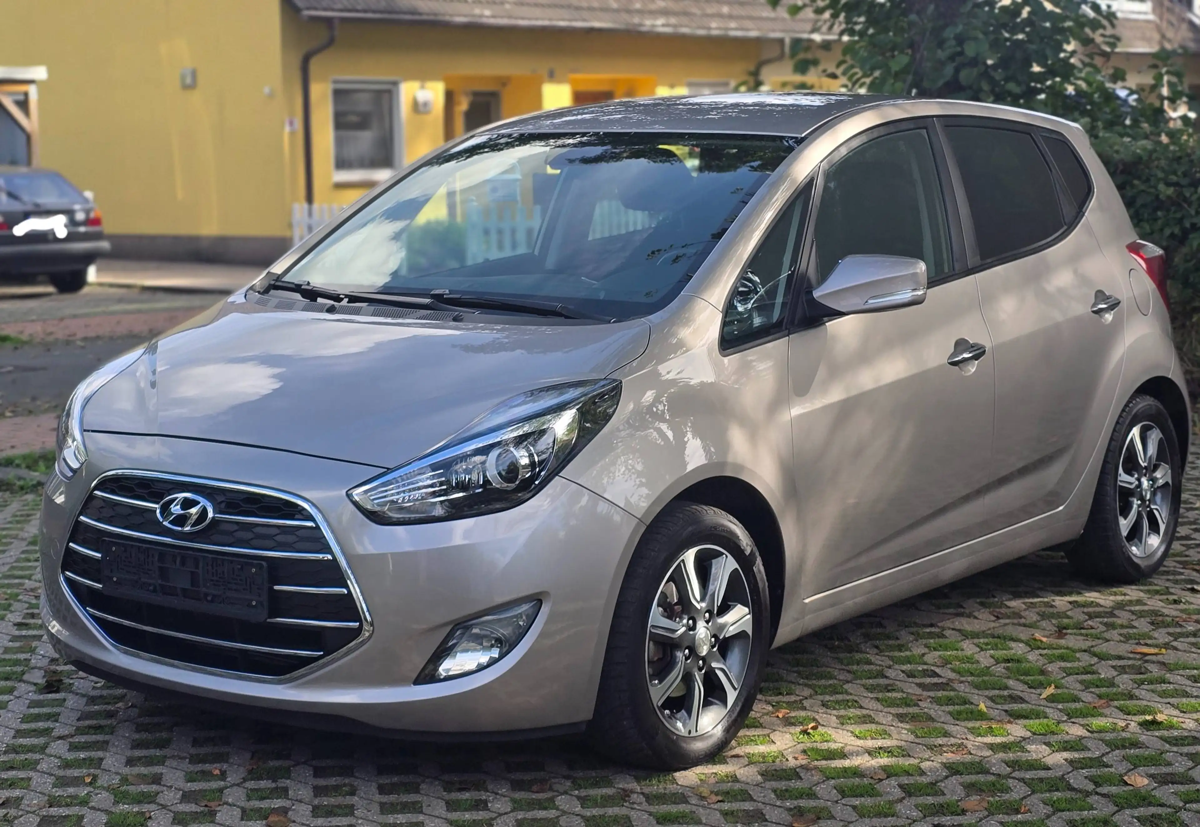 Hyundai iX20 ix20 1.6 Automatik Style,Erste Hand. — photo 14