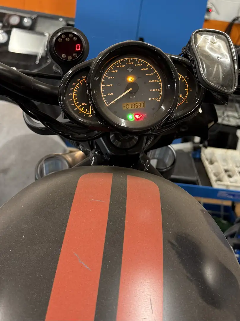 Harley-Davidson VRSC Night Rod - 1